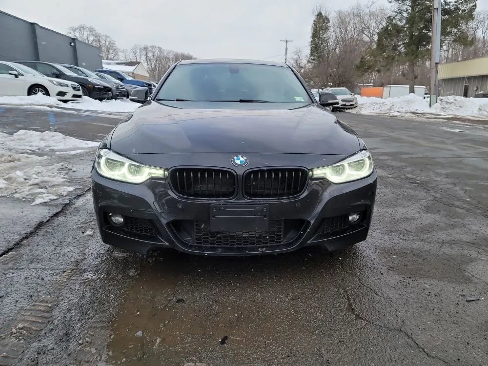 Used 2017 BMW 340i xDrive 340i xDrive Sedan 4D image 2
