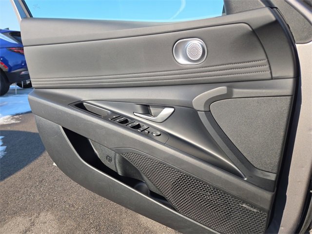 Certified 2024 Hyundai Elantra Limited image 21