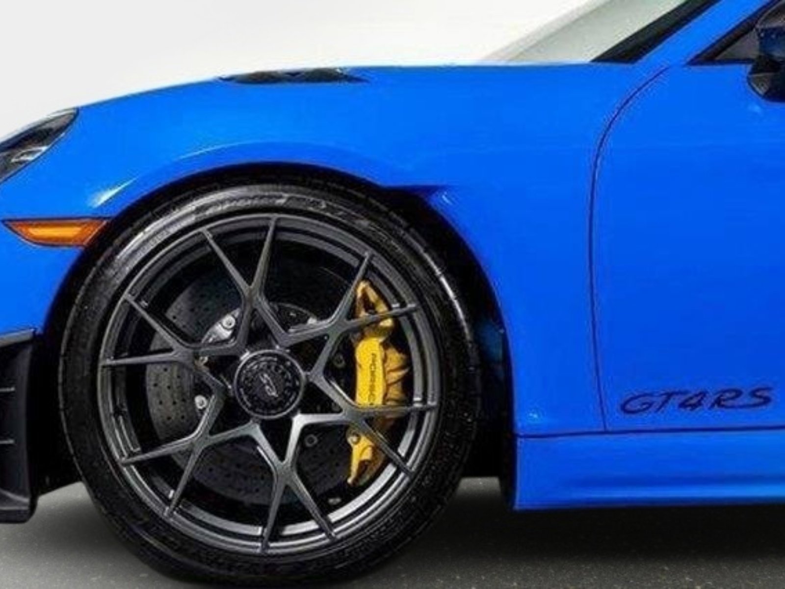 Used 2024 Porsche 718 Cayman GT4 RS RWD image 27