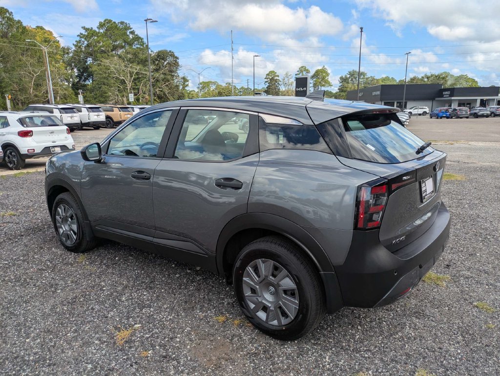 Used 2025 Nissan Kicks S FWD image 6