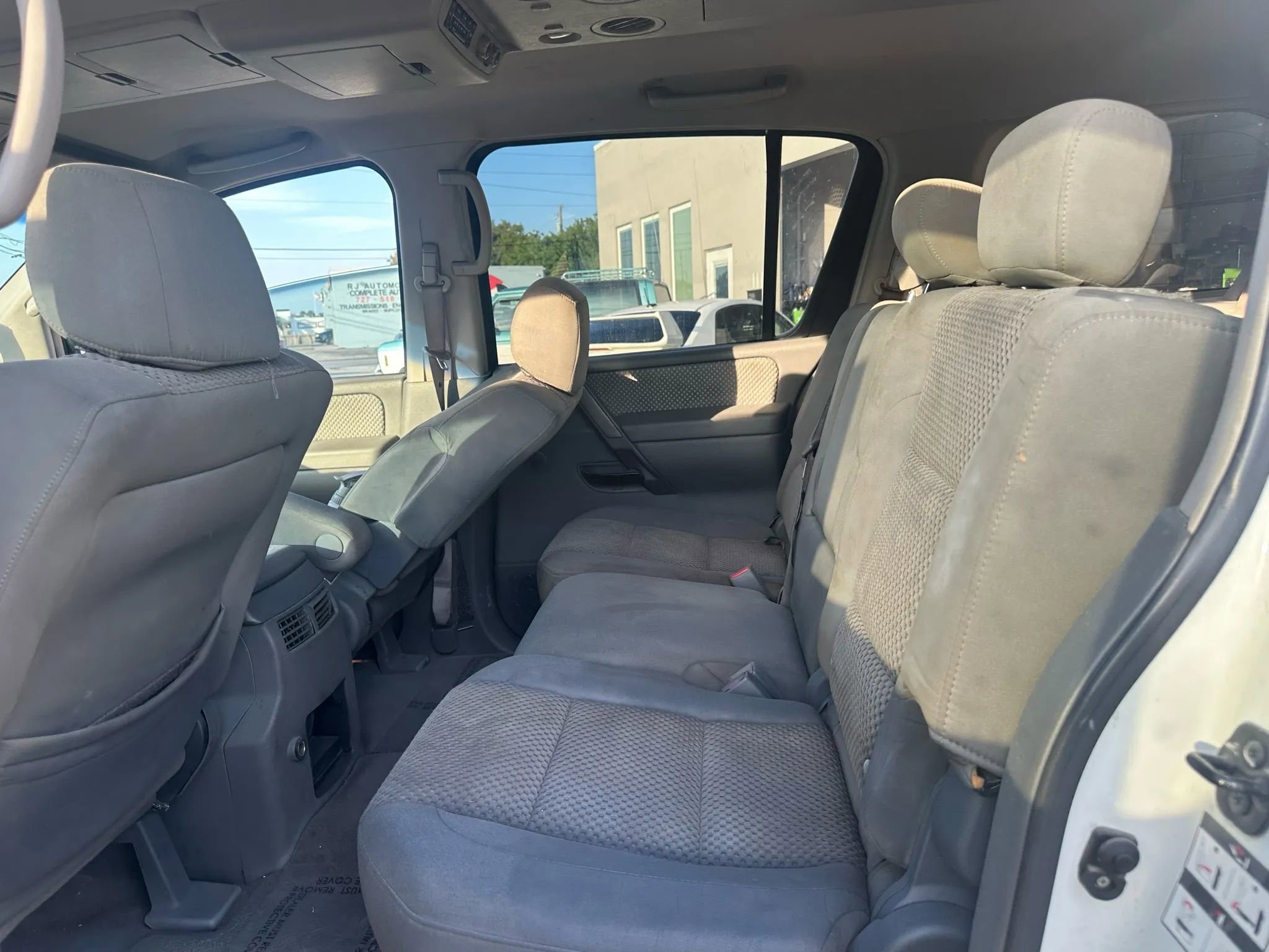 Used 2005 Nissan Armada SE RWD image 9