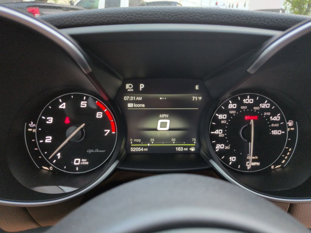 Used 2019 Alfa Romeo Giulia AWD image 15