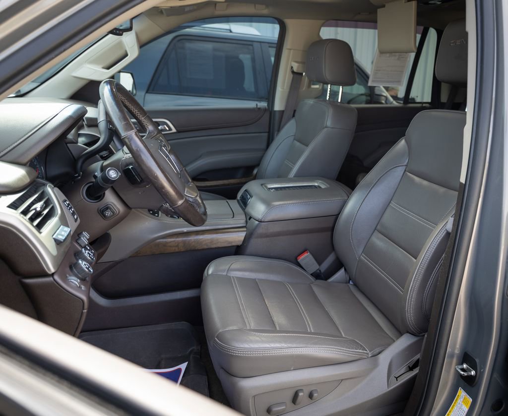 Used 2019 GMC Yukon Denali w/ Denali Ultimate Package AWD/4WD image 25