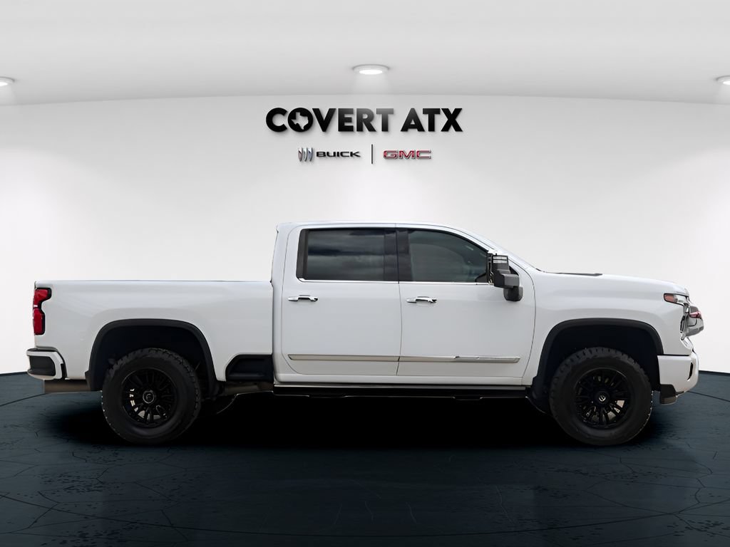 Used 2024 Chevrolet Silverado 2500 High Country w/ Technology Package AWD/4WD image 8
