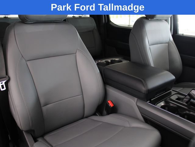 Used 2025 Ford F150 Lightning Flash image 21