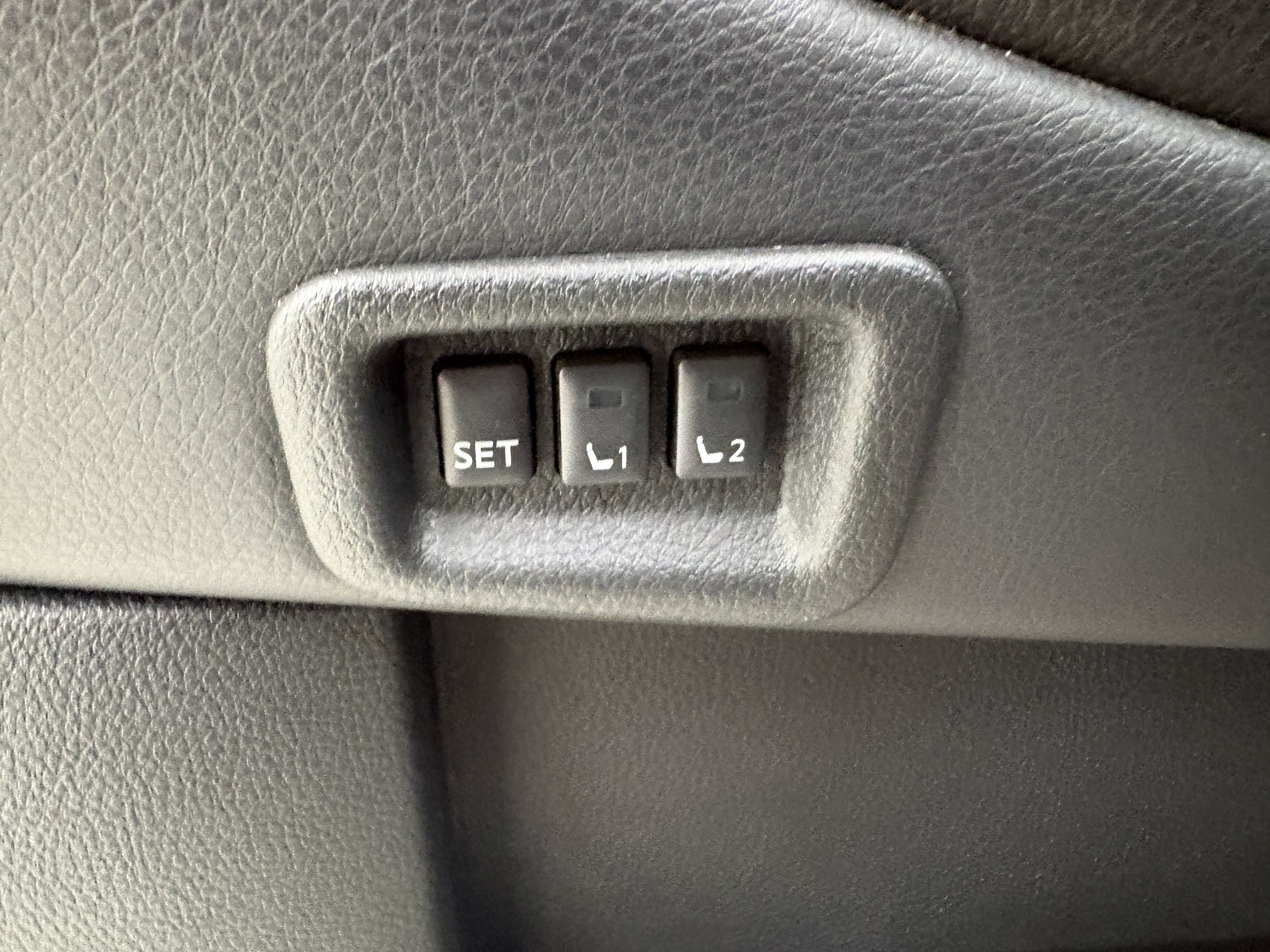 Used 2013 Nissan Murano LE w/ Platinum Pkg FWD image 27