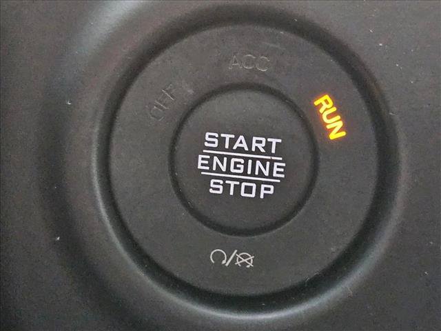 Used 2022 Jeep Gladiator Rubicon w/ Cold Weather Group AWD/4WD image 14