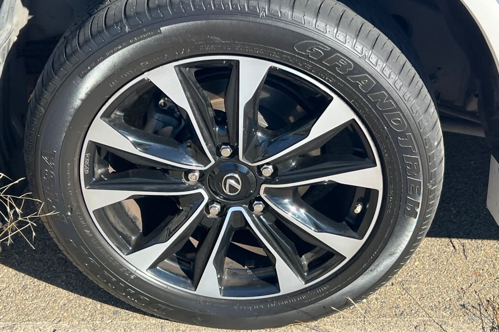 Used 2021 Lexus LX 570 4WD w/ Sport Package image 14