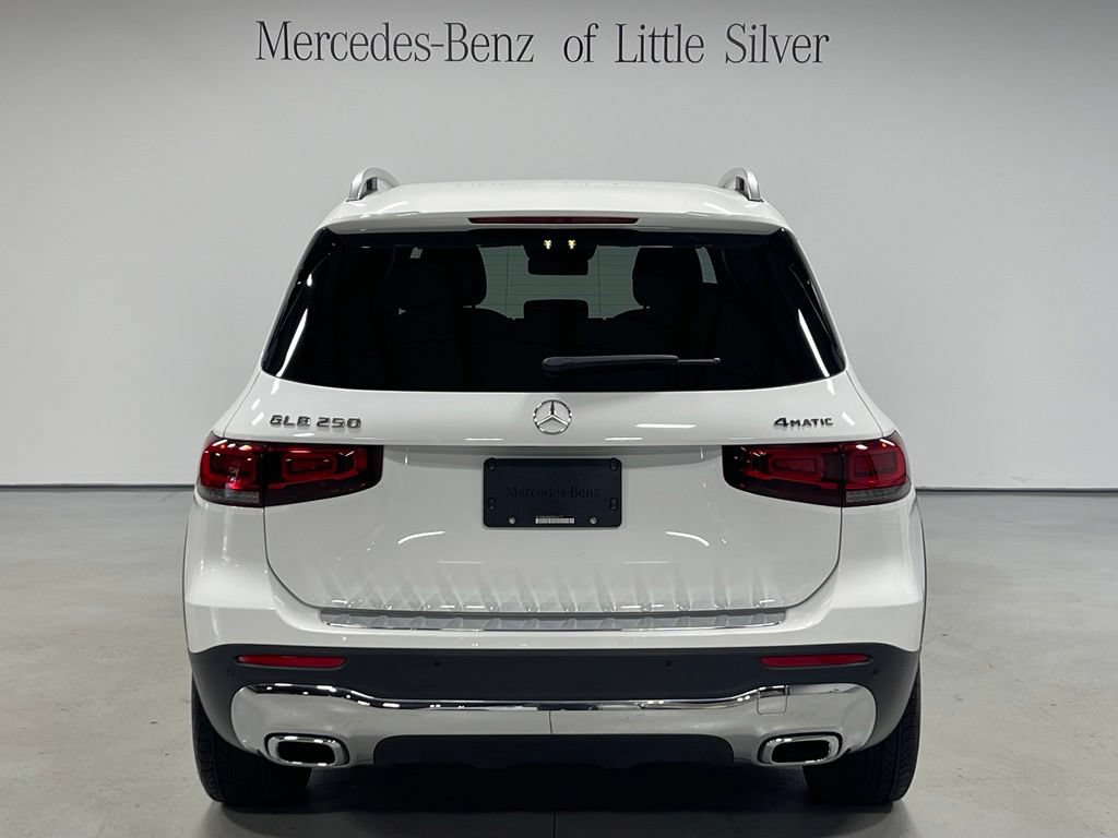 Certified 2023 Mercedes-Benz GLB 250 4MATIC image 4