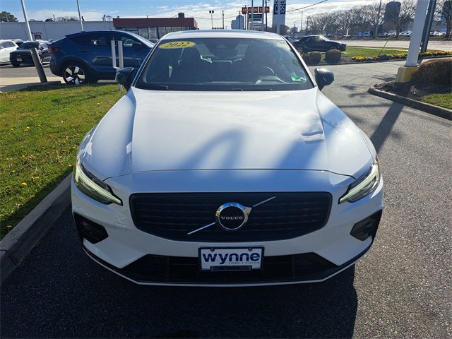 Used 2022 Volvo S60 B5 R-Design w/ Climate Package image 3