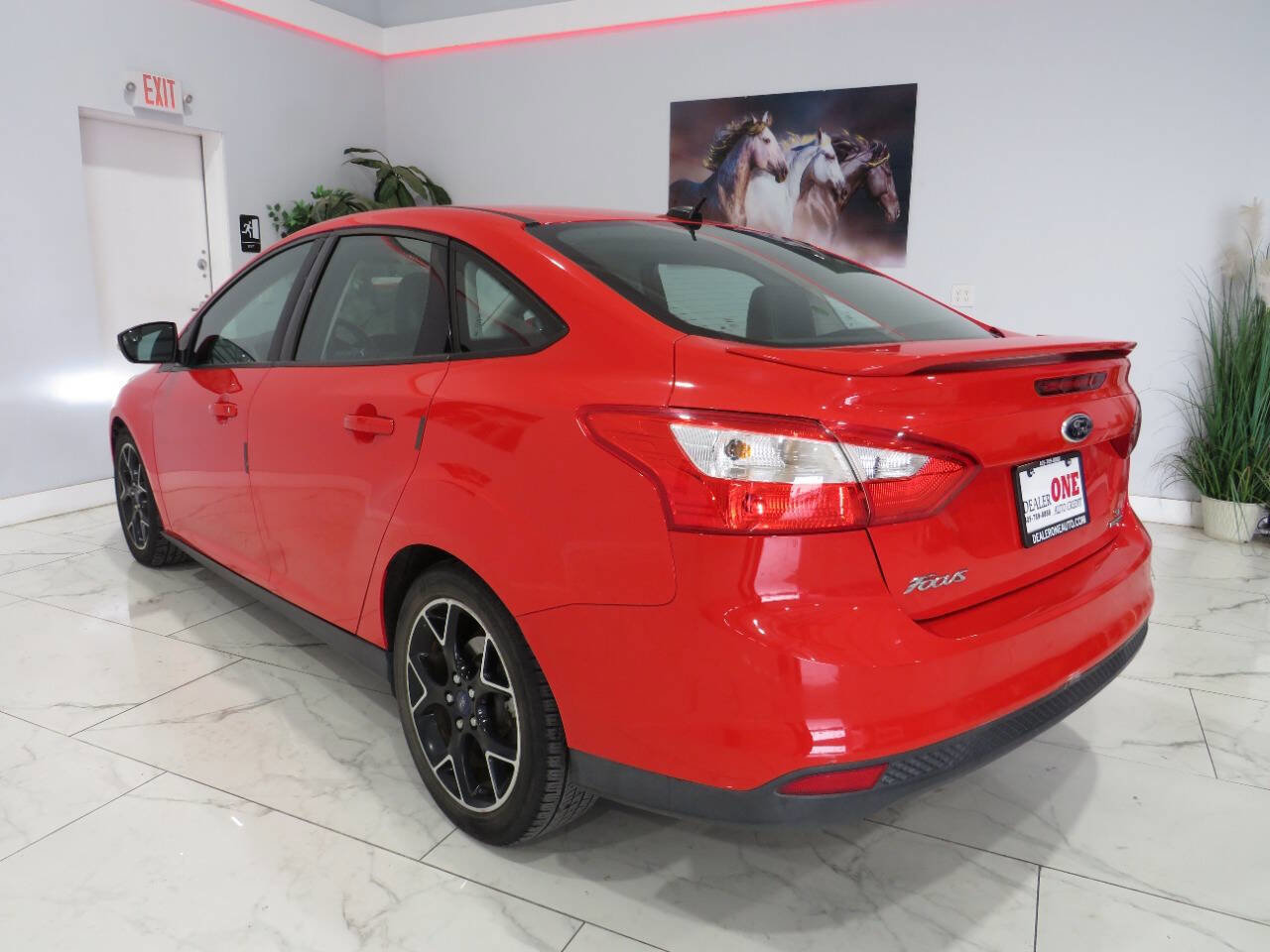 Used 2014 Ford Focus SE w/ Equipment Group 201A image 6