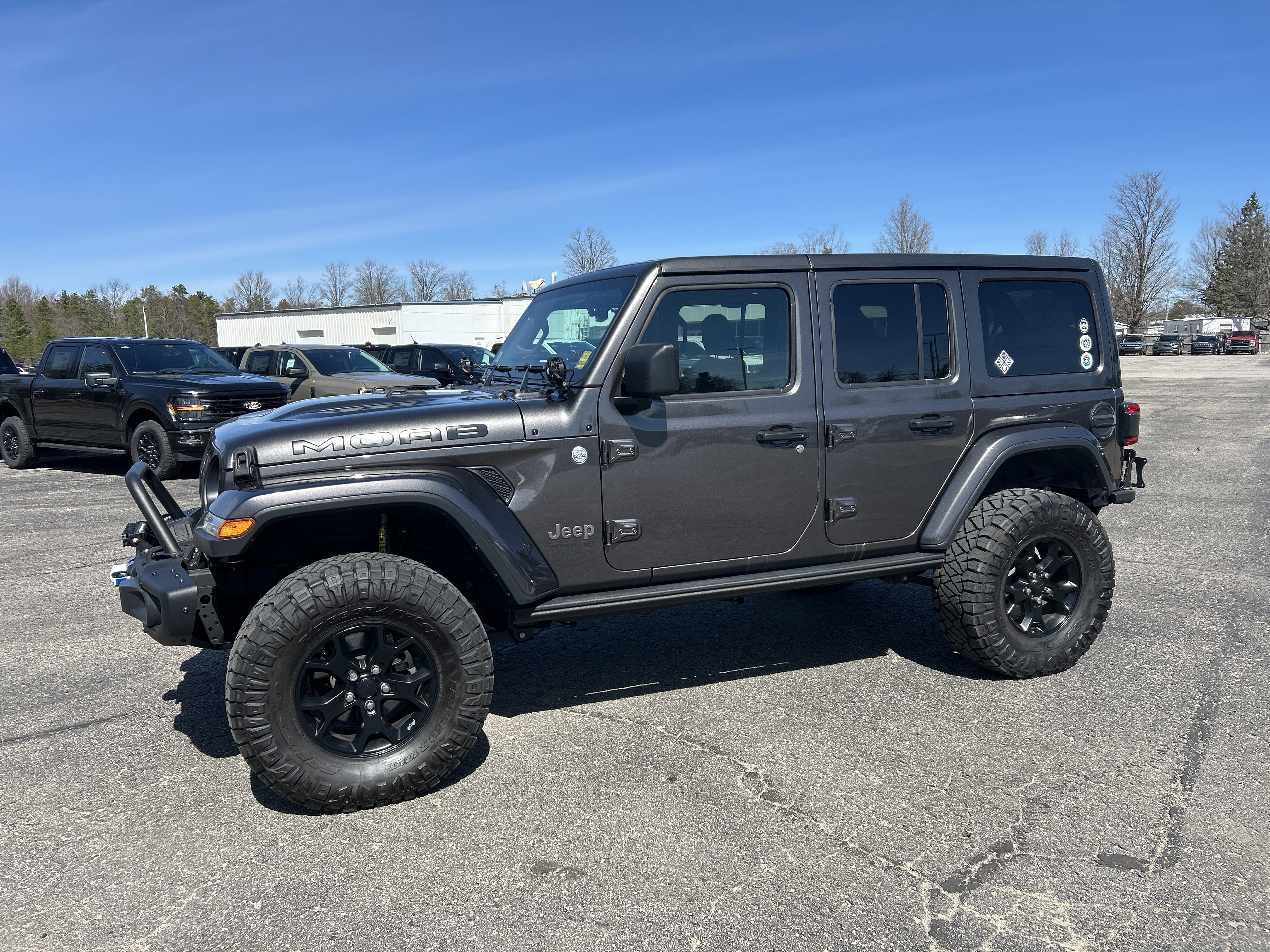 Used 2019 Jeep Wrangler Unlimited Sahara w/ Quick Order Package 24M Moab image 8