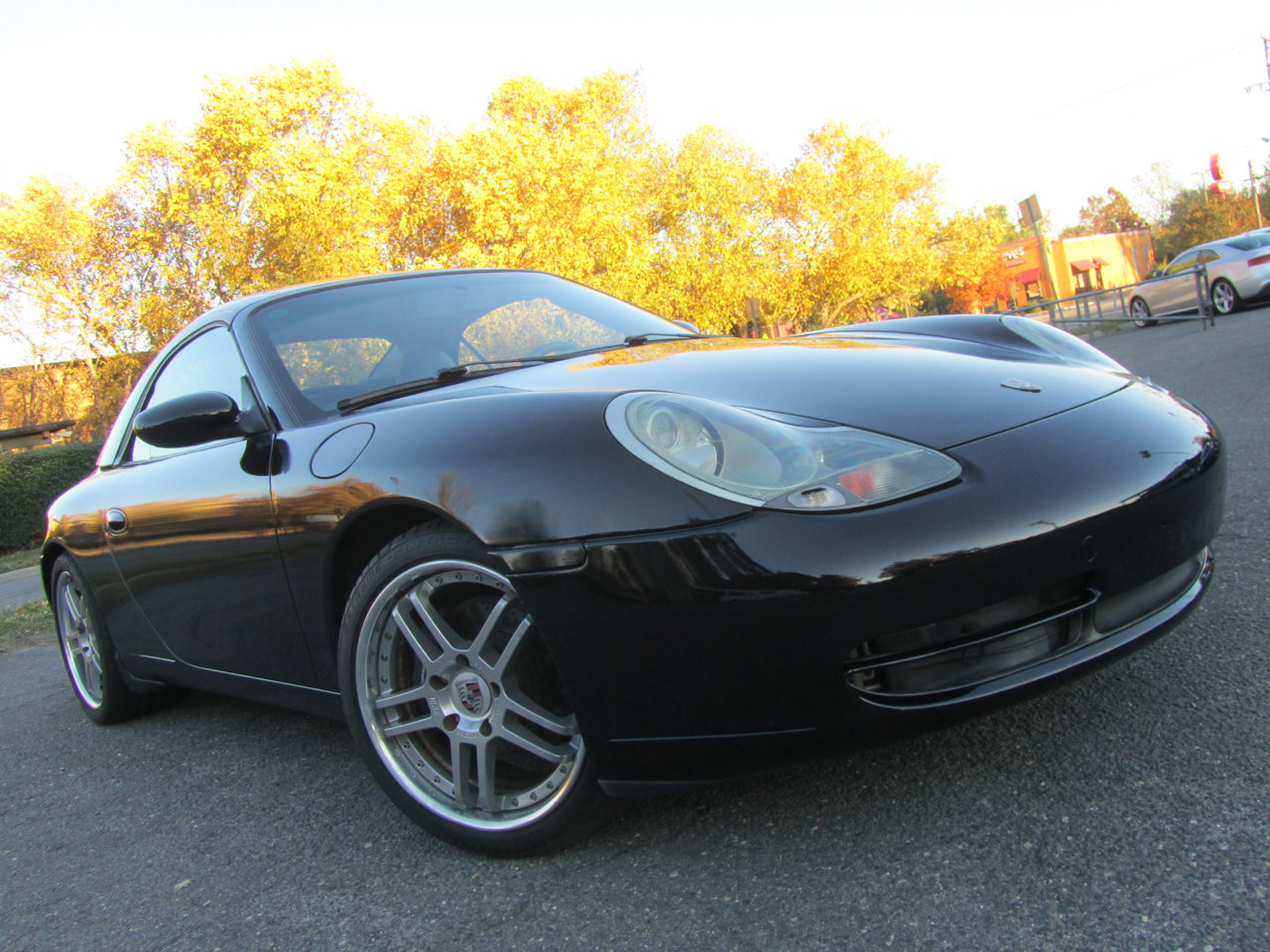 Used 2001 Porsche 911 Carrera image 2