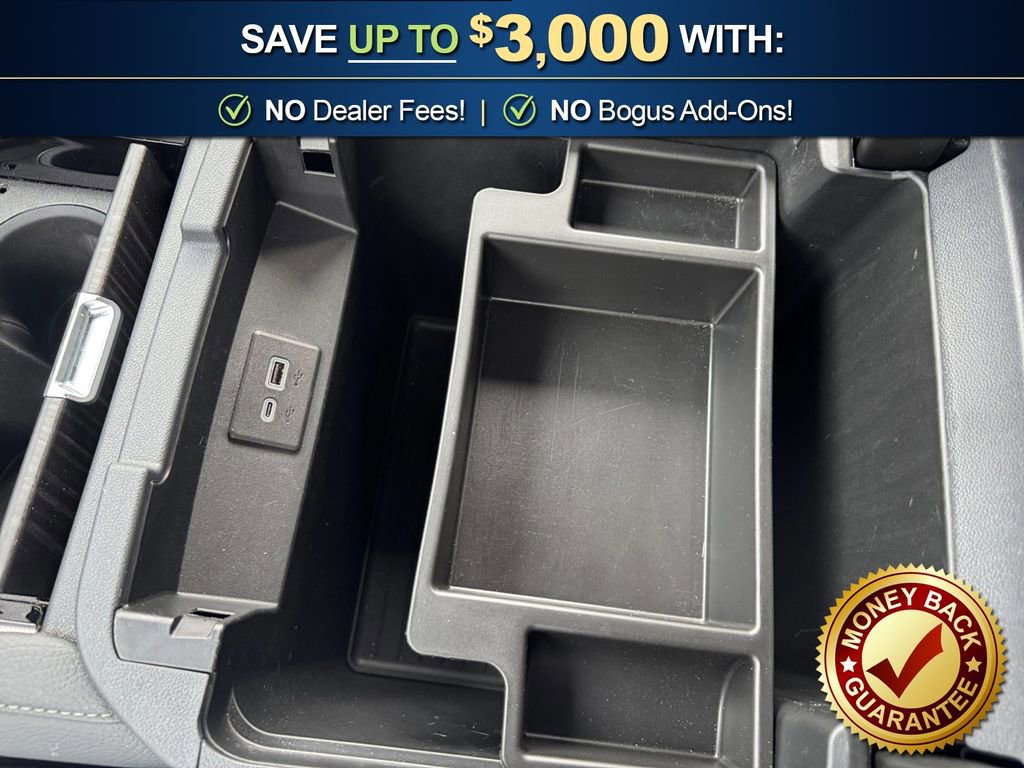 Used 2024 GMC Yukon XL Denali image 29