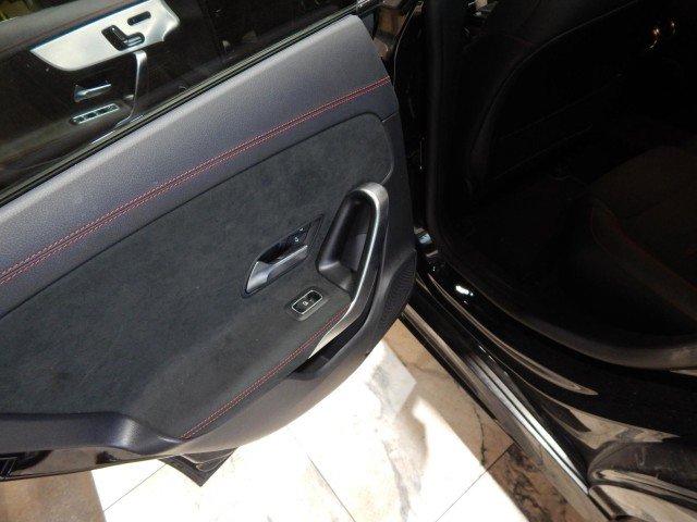 Used 2023 Mercedes-Benz CLA 250 4MATIC image 21
