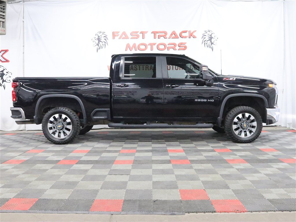Used 2022 Chevrolet Silverado 2500 LT w/ All Star Edition AWD/4WD image 4