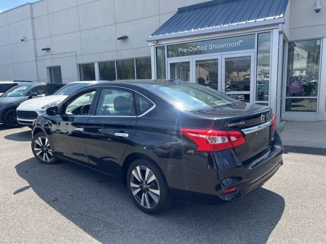 Used 2019 Nissan Sentra SV w/ Special Edition Package FWD image 4