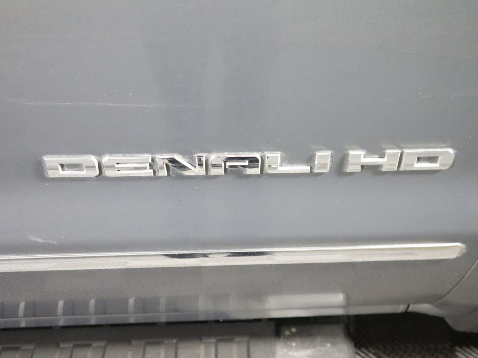 Used 2018 GMC Sierra 2500 Denali w/ Duramax Plus Package image 5