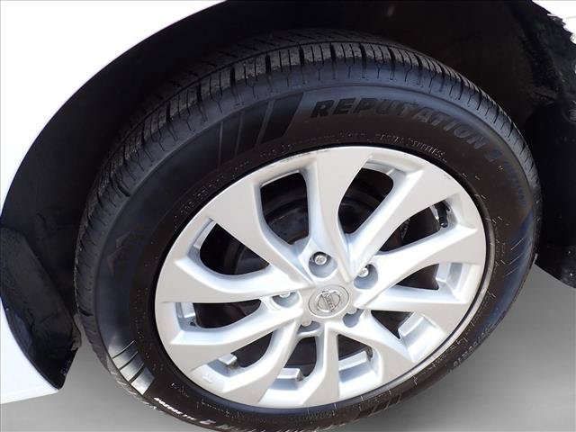 Used 2017 Nissan Sentra SV w/ Style Package FWD image 7
