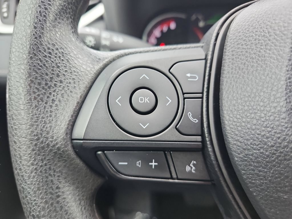 Used 2024 Toyota RAV4 XLE w/ Convenience Package FWD image 28