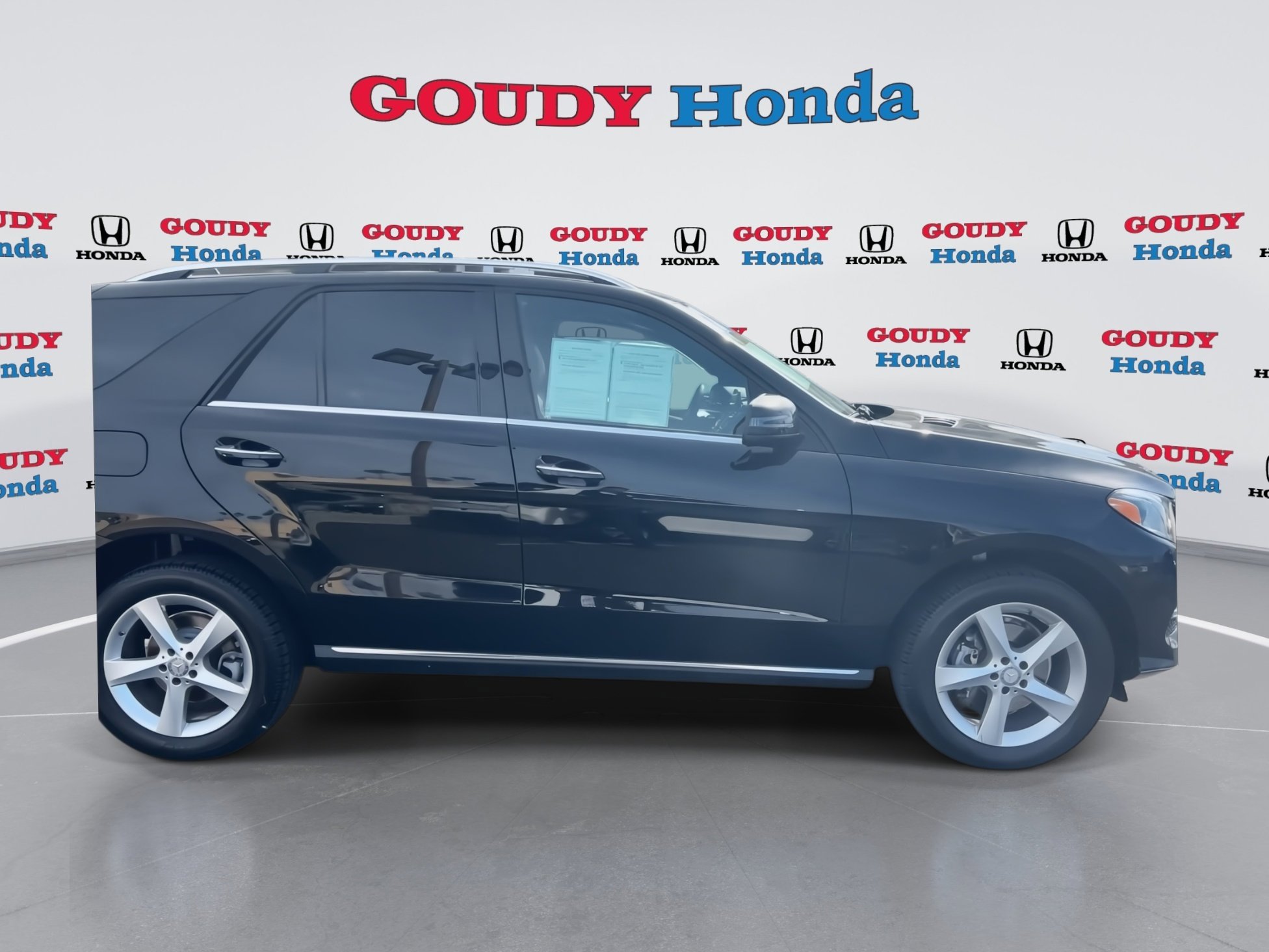 Used 2017 Mercedes-Benz GLE 350 4MATIC image 9
