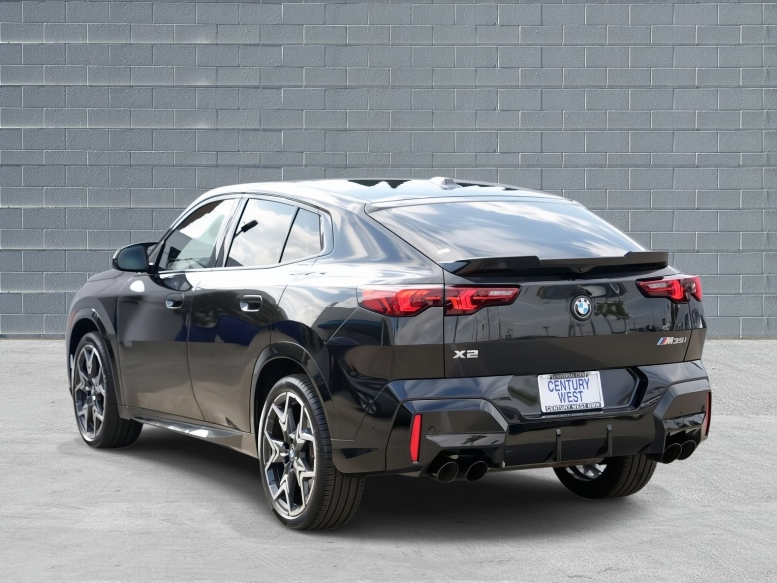 Used 2024 BMW X2 M35i w/ Premium Package image 6