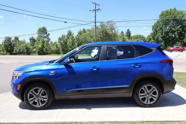 Used 2023 Kia Seltos LX AWD/4WD image 24