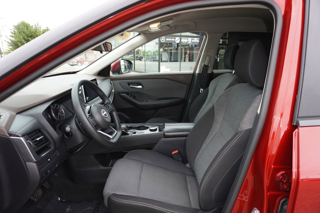 Used 2023 Nissan Rogue SV AWD/4WD image 24