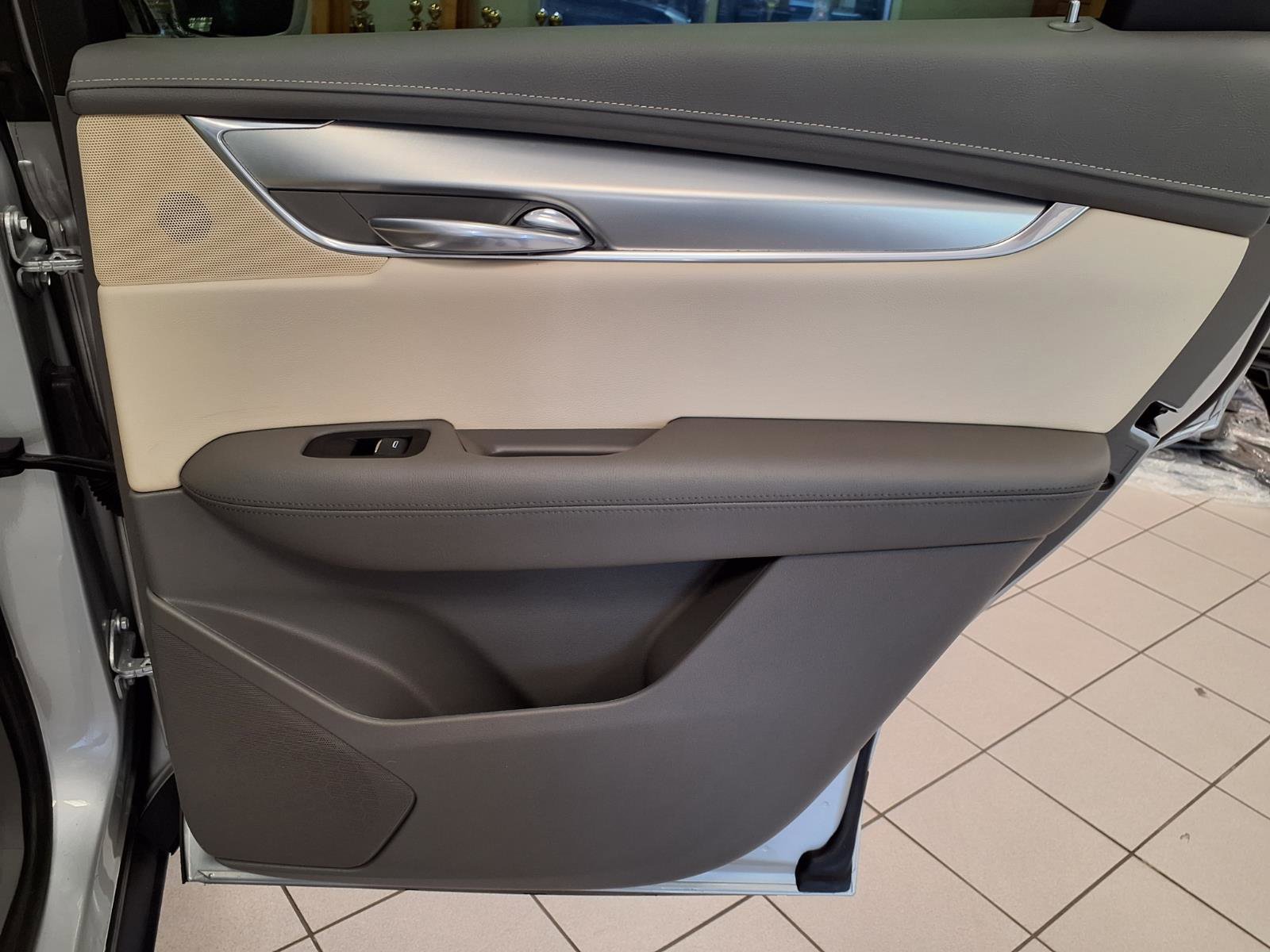 Used 2019 Cadillac XT5 Luxury FWD image 11