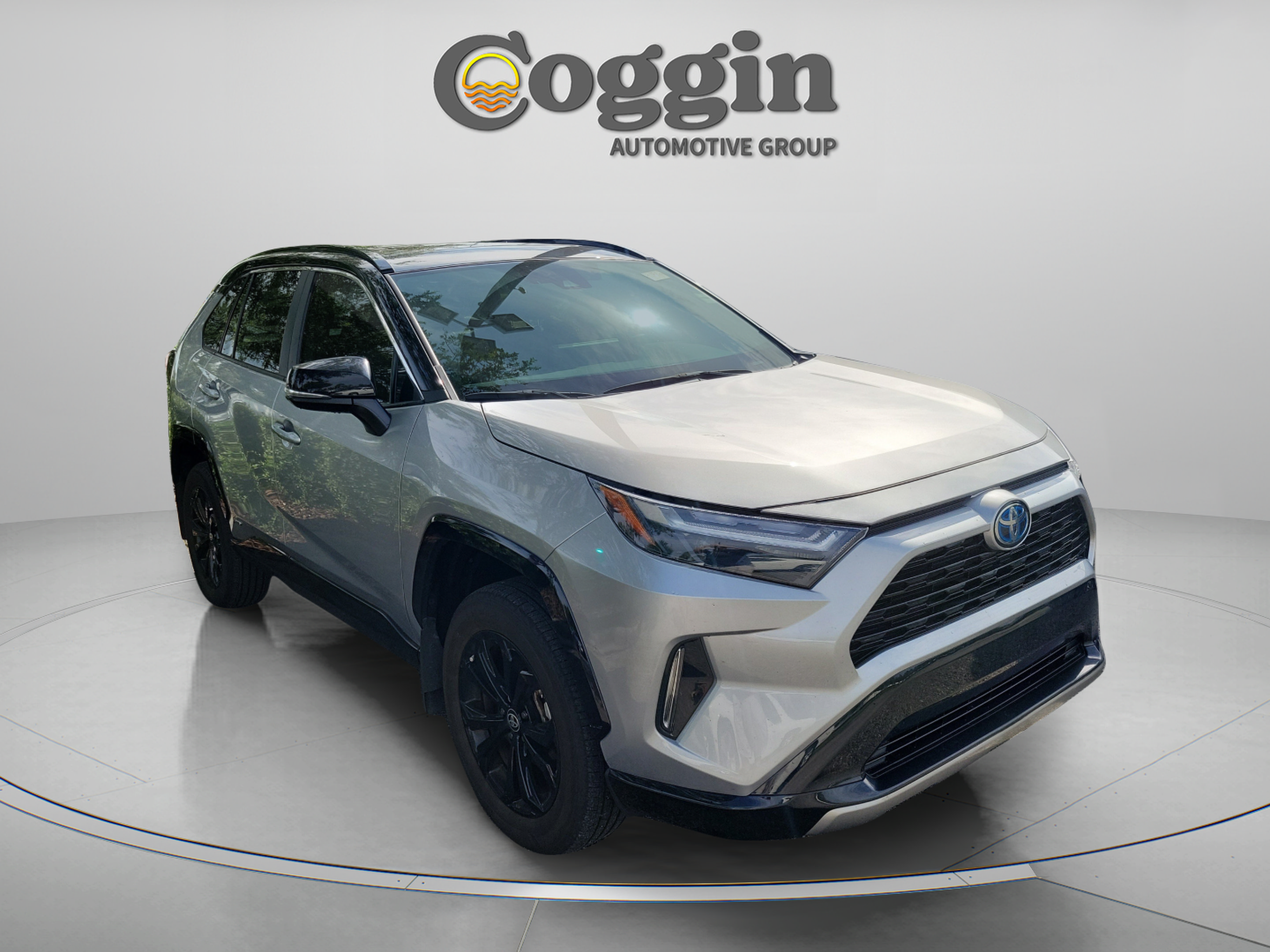 Used 2023 Toyota RAV4 XSE w/ XSE Grade Weather Package AWD/4WD image 6