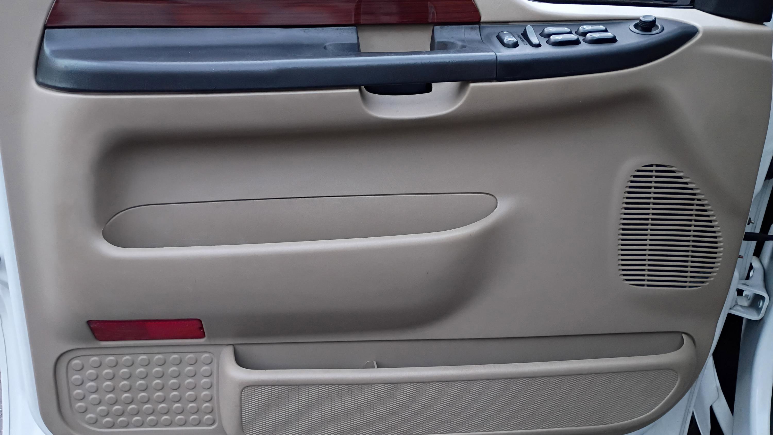 Used 2006 Ford F350 Lariat image 46