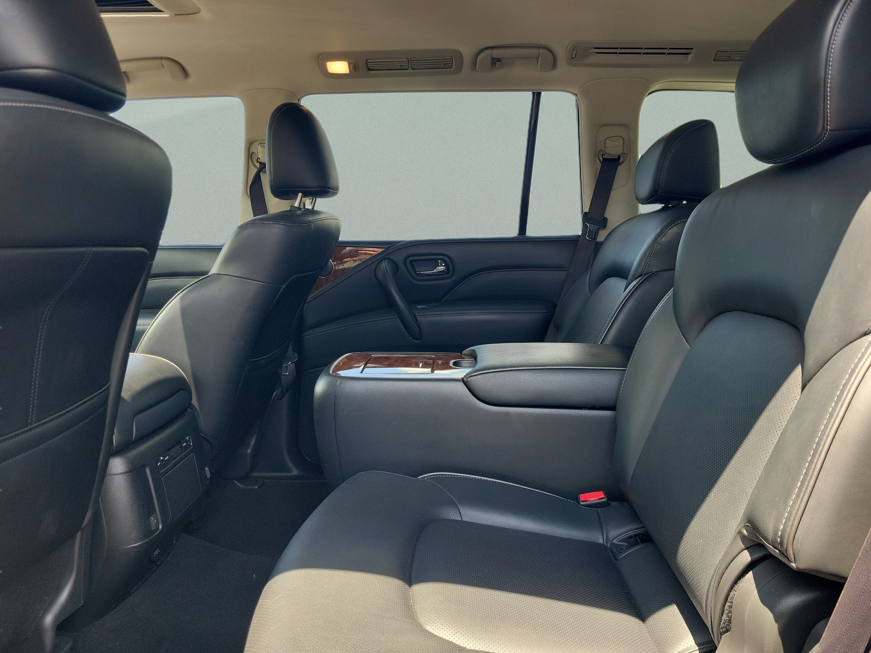 Used 2019 INFINITI QX80 Luxe RWD image 23