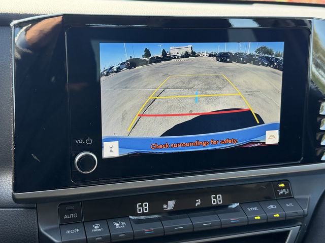 Used 2025 Toyota Camry LE image 17