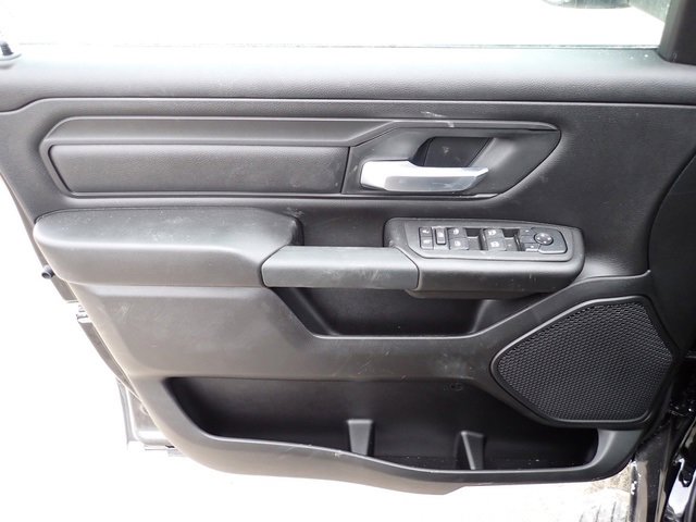 New 2026 RAM 1500 Express image 17