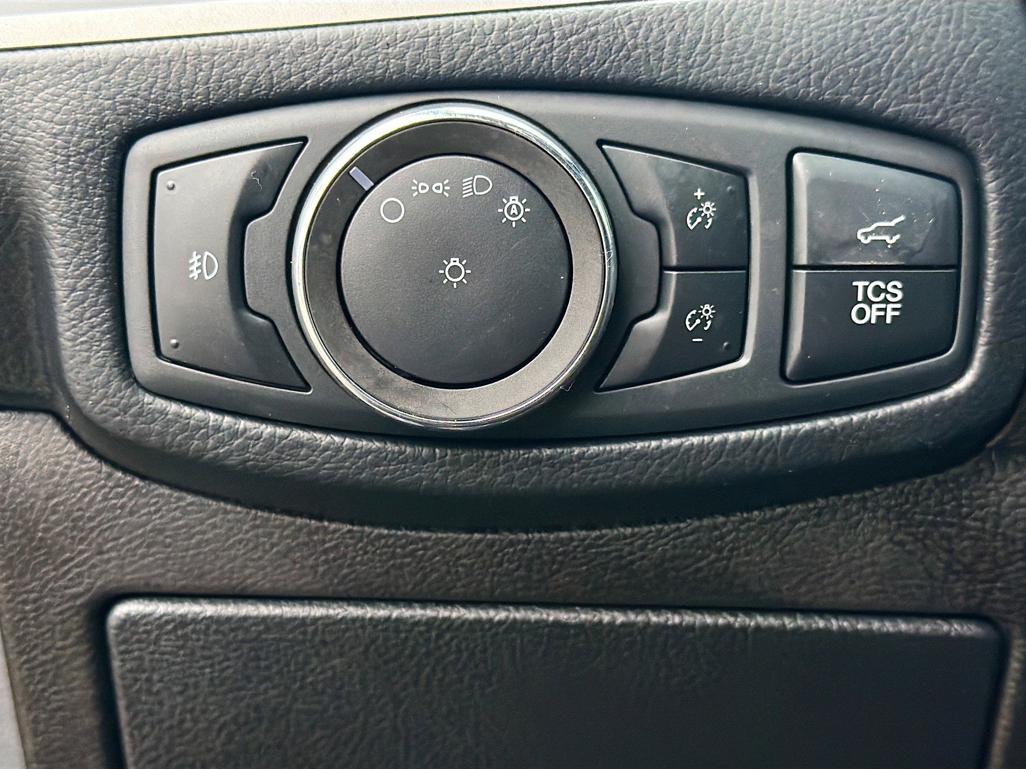 Used 2020 Ford Edge SEL w/ Convenience Package image 33