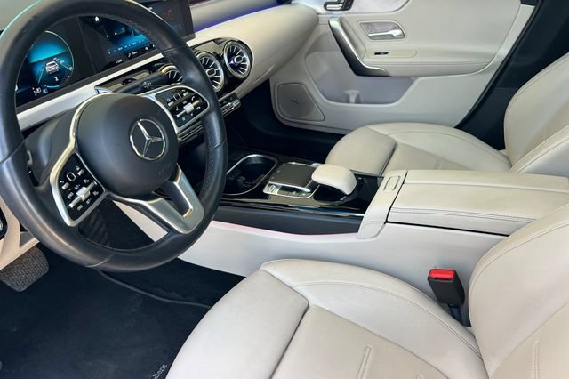 Used 2020 Mercedes-Benz CLA 250 image 10
