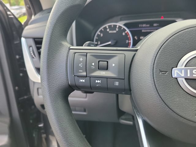 Used 2024 Nissan Rogue S AWD/4WD image 21