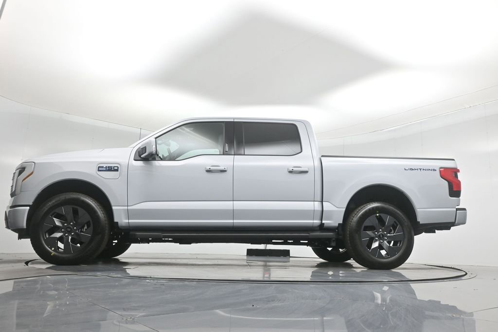 New 2025 Ford F150 Lightning Lariat image 51
