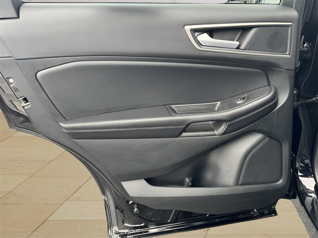 Used 2023 Ford Edge SEL image 30