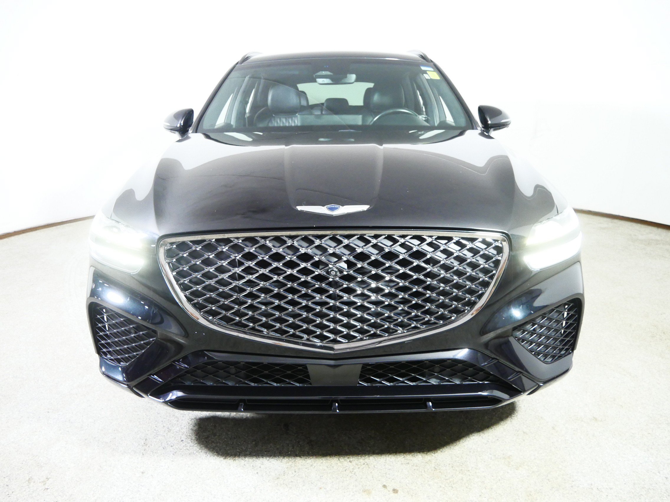 Used 2022 Genesis GV70 3.5T Sport w/ Sport Advanced Package AWD/4WD image 2