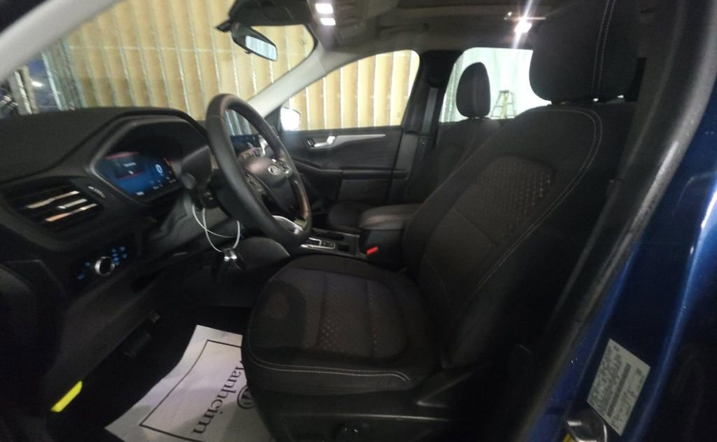 Used 2023 Ford Escape Active w/ Tech Pack #2 image 5