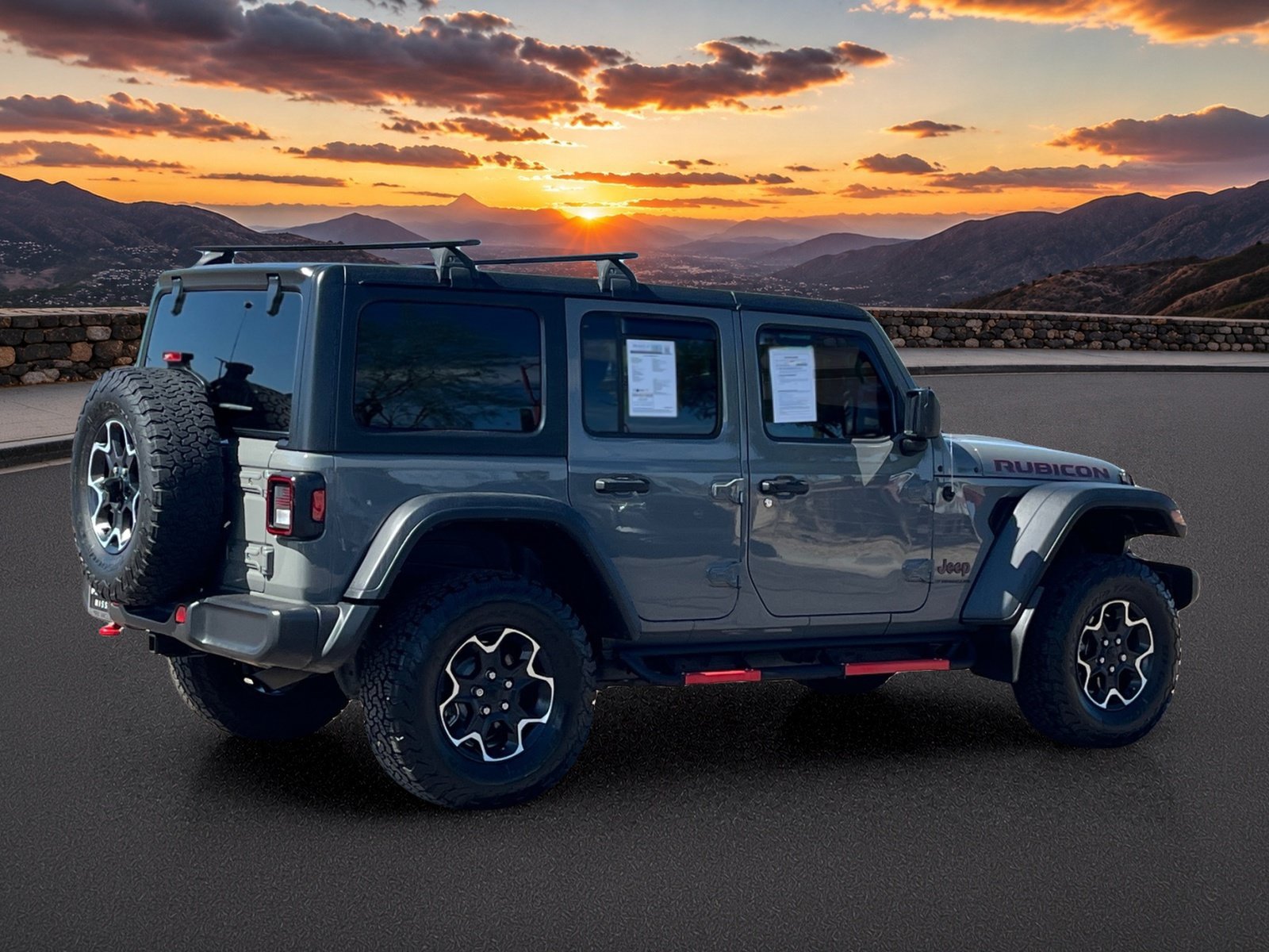 Used 2023 Jeep Wrangler Unlimited Rubicon w/ Cold Weather Group AWD/4WD image 5