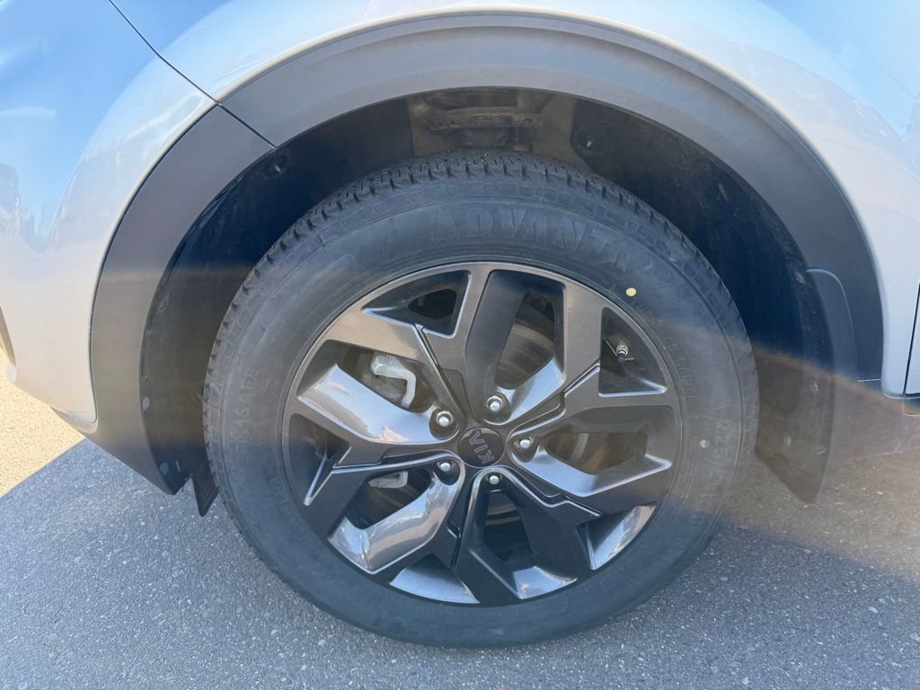 Used 2022 Kia Sportage Nightfall Edition image 32