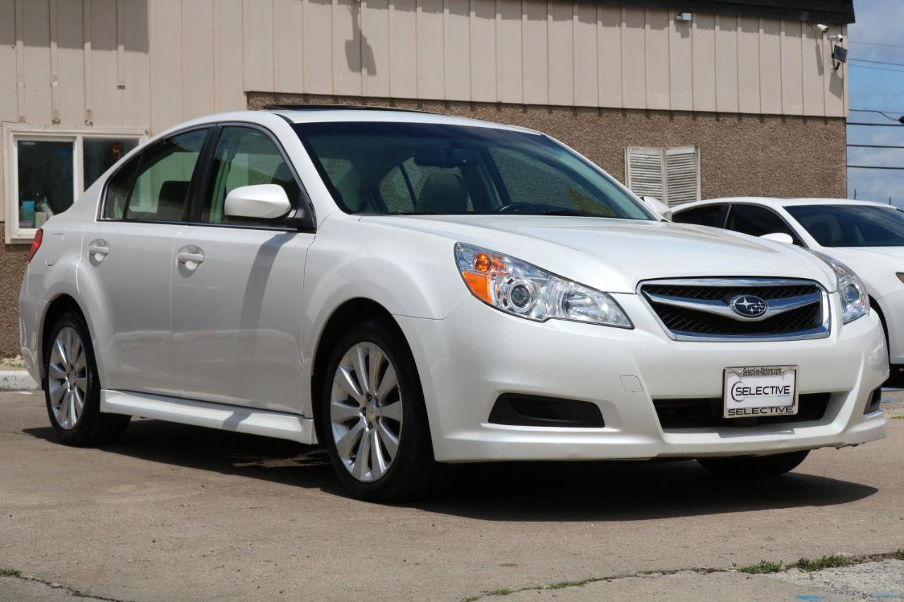 Used 2011 Subaru Legacy 2.5i Limited AWD/4WD image 4