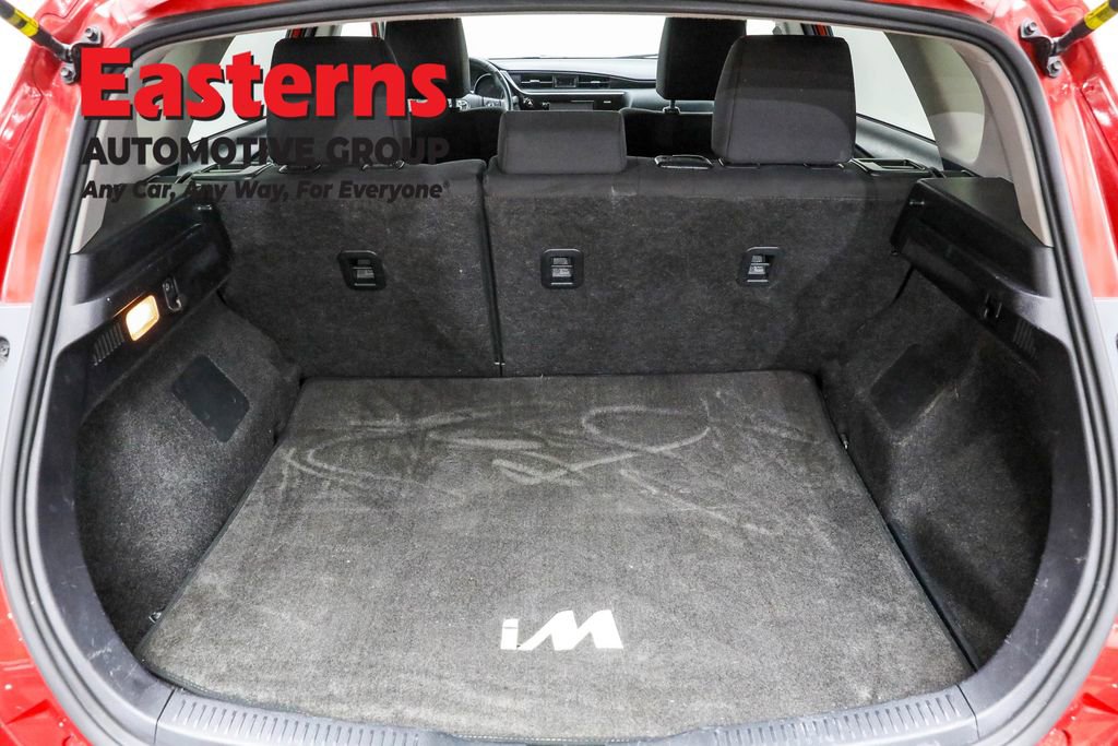 Used 2018 Toyota Corolla iM w/ Carpet Mat Package (TMS) image 9