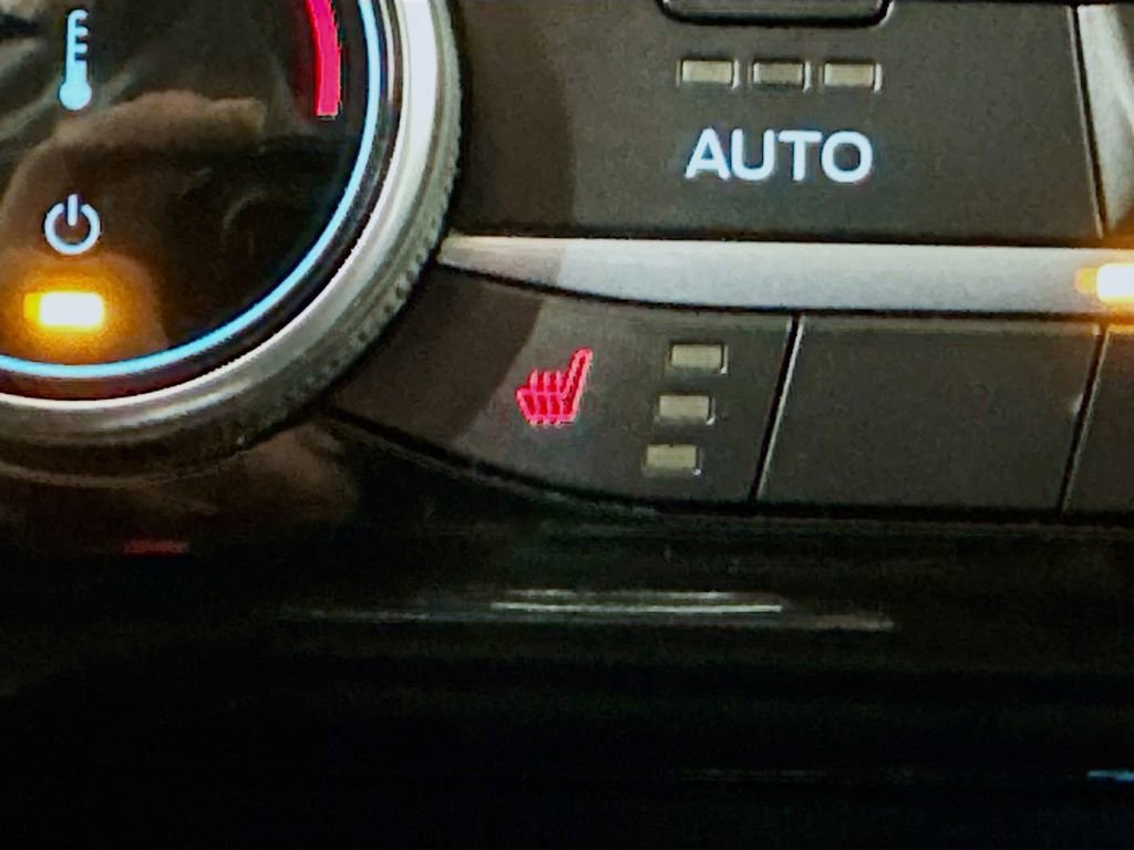 Used 2022 Ford Escape SEL FWD image 23