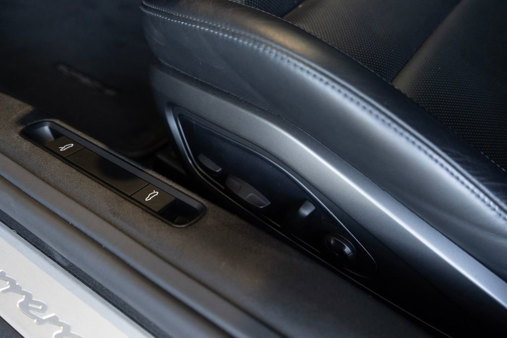 Used 2023 Porsche 911 Carrera S image 34