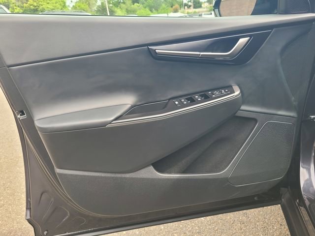 Used 2025 Kia EV6 Light w/ Light LR Technology Package image 16