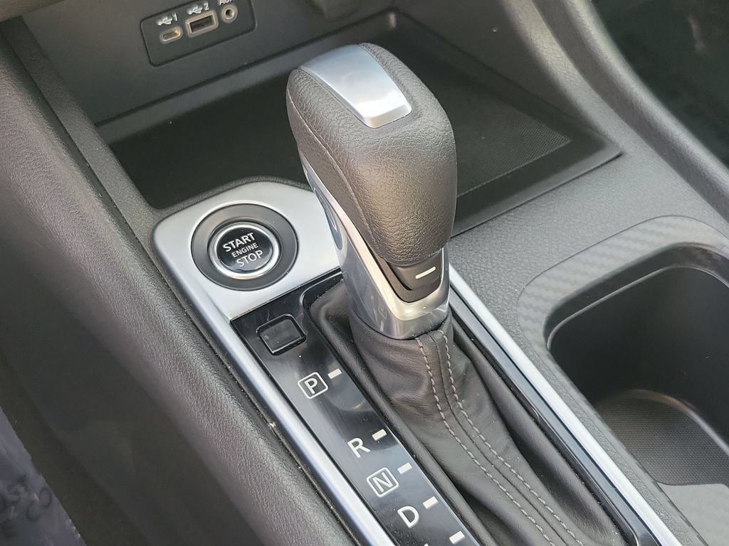 Used 2022 Nissan Sentra SV w/ Lighting Package FWD image 27