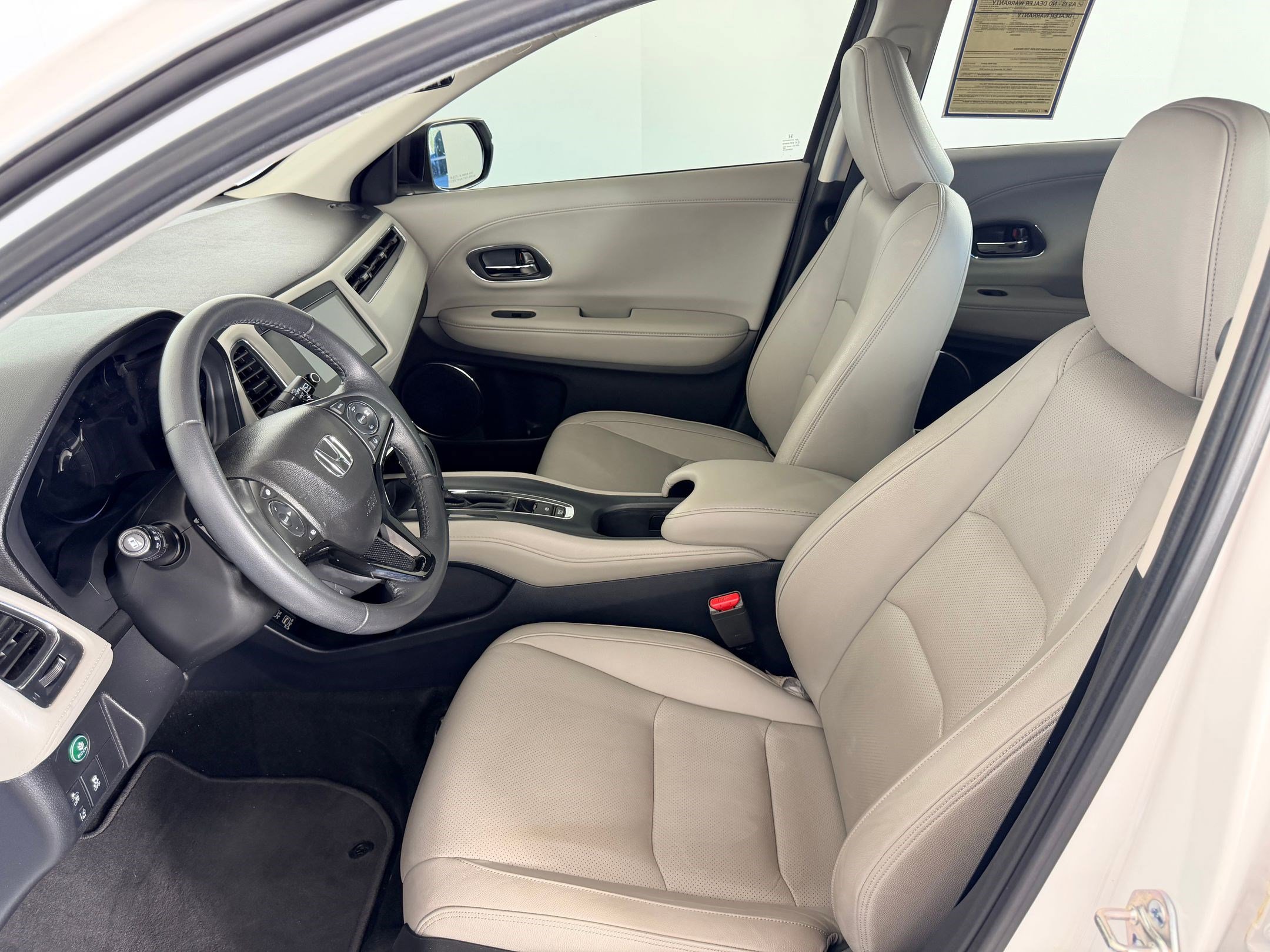 Used 2019 Honda HR-V Touring image 5